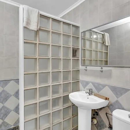 Con Piscina Privada San Bartolomé