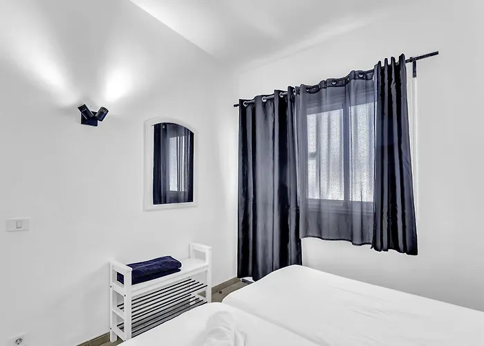 Con Piscina Privada בית נופש